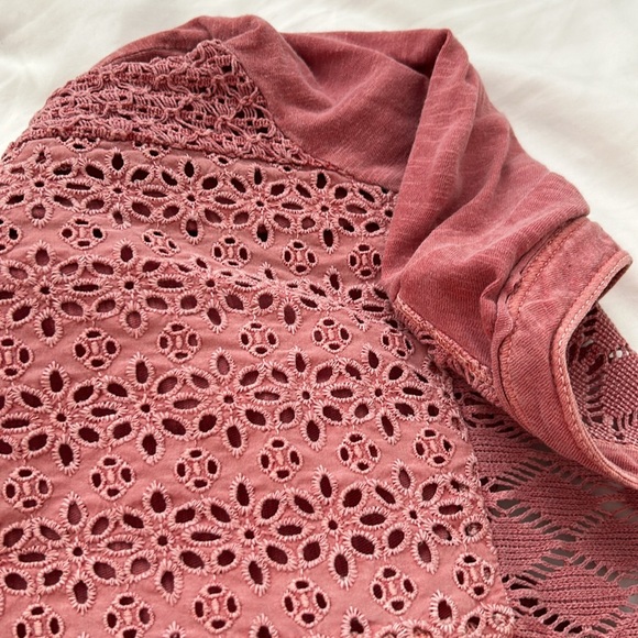 Free people Crochet Back Dusty Rose long sleeve pull over, size Small - Picture 7 of 7